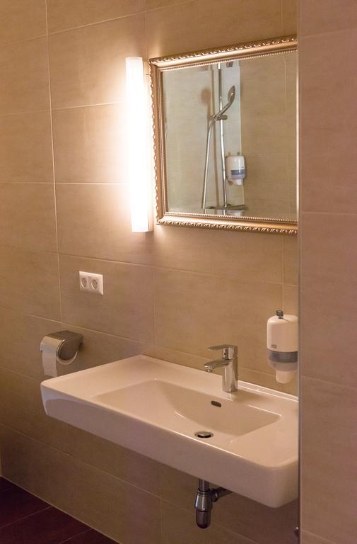 Stiftsschmiede Ossiach Hotel Room photo